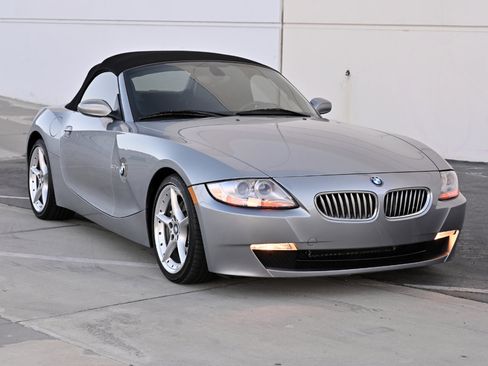 Used 2006 BMW Z4 3.0si RWD image 14
