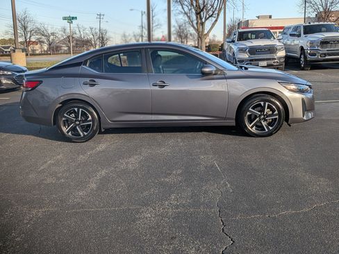 Used 2024 Nissan Sentra SV image 10