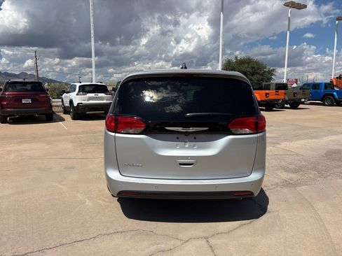 New 2026 Chrysler Voyager LX image 6