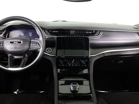Used 2023 Jeep Grand Cherokee L Laredo AWD/4WD image 39