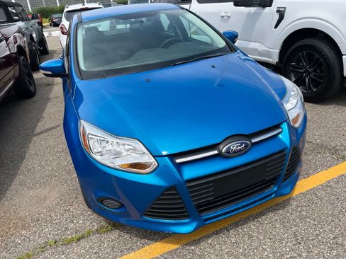 Used 2014 Ford Focus SE FWD image 23