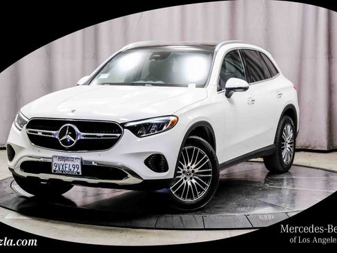 Certified 2026 Mercedes-Benz GLC 300 image 1