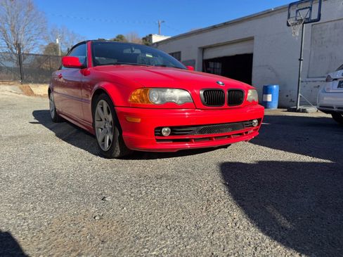 Used 2001 BMW 325Ci Convertible image 2