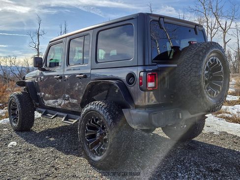 Used 2019 Jeep Wrangler Unlimited Sport S image 6