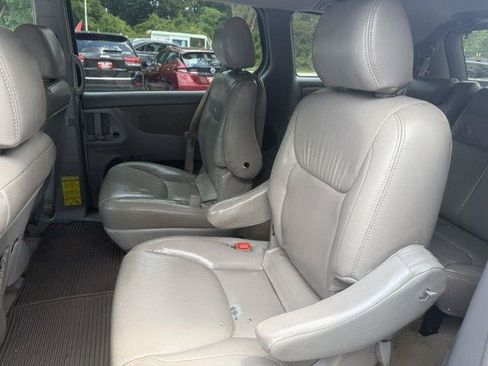 Used 2008 Toyota Sienna CE FWD image 13