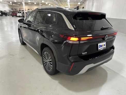 New 2025 Volkswagen Tiguan S image 6