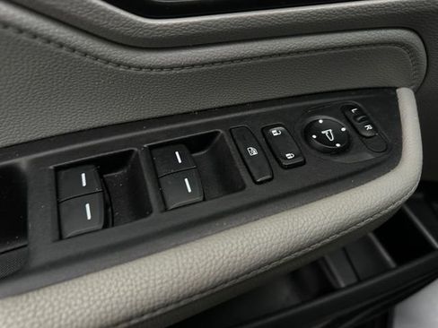 Used 2018 Honda Odyssey EX-L image 13