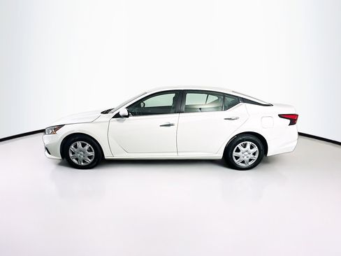 Used 2022 Nissan Altima 2.5 S FWD image 4