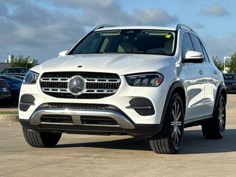 Used 2025 Mercedes-Benz GLE 350 4MATIC image 3