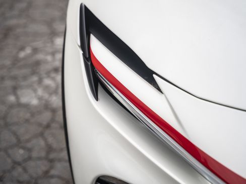 Certified 2024 Ferrari Purosangue AWD image 21