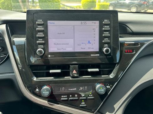 Used 2024 Toyota Camry SE FWD image 14