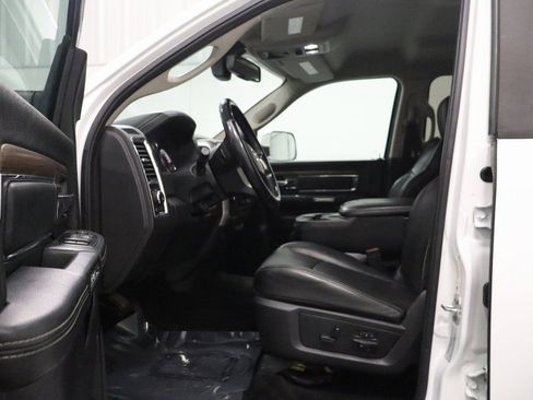 Used 2016 RAM 2500 Laramie image 11