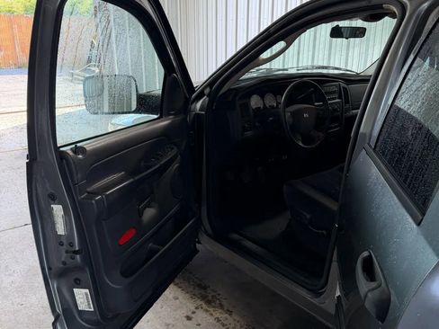 Used 2005 Dodge Ram 3500 Truck SLT image 8