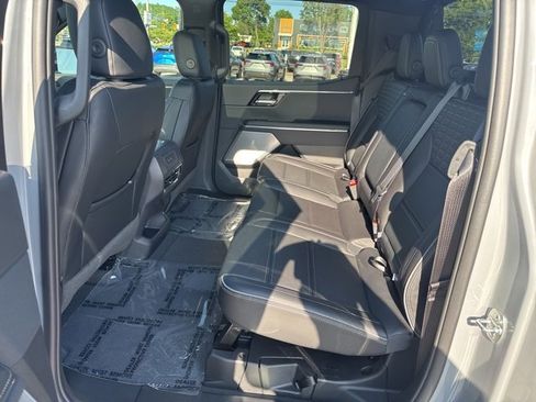 New 2024 GMC Sierra EV Denali image 21