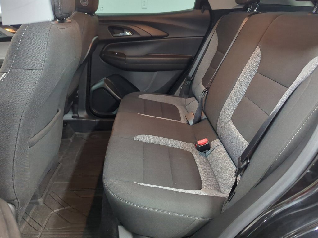Used 2023 Chevrolet TrailBlazer LT w/ Convenience Package FWD image 25