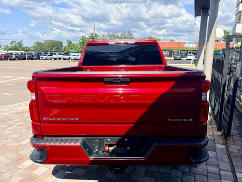 Used 2019 Chevrolet Silverado 1500 Custom w/ Custom Value Package RWD image 8