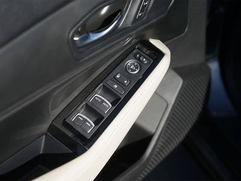 Used 2023 Honda Accord Touring image 30