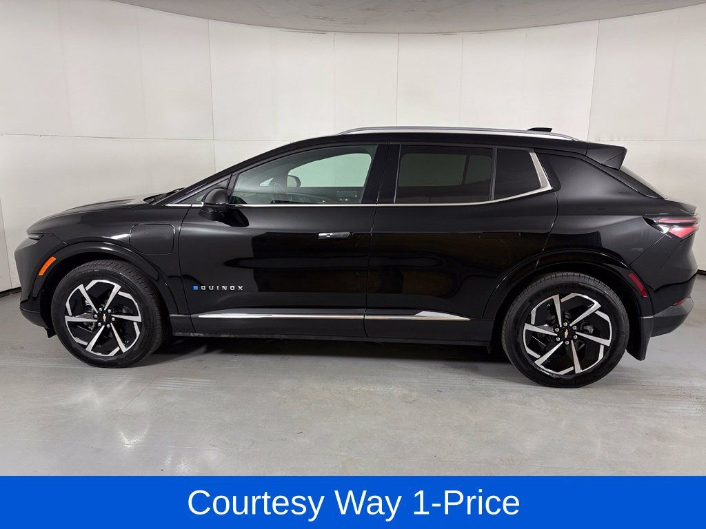 Used 2024 Chevrolet Equinox EV LT w/ LPO, Active Package FWD image 6