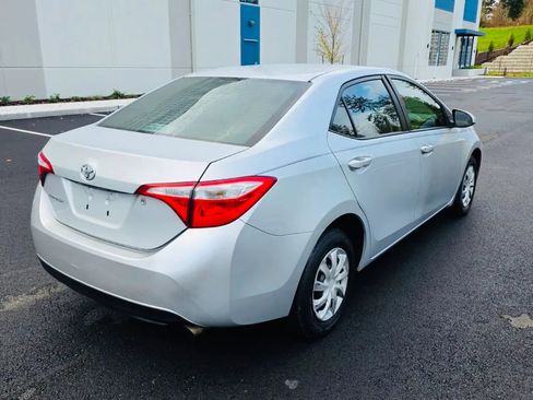 Used 2015 Toyota Corolla L image 5