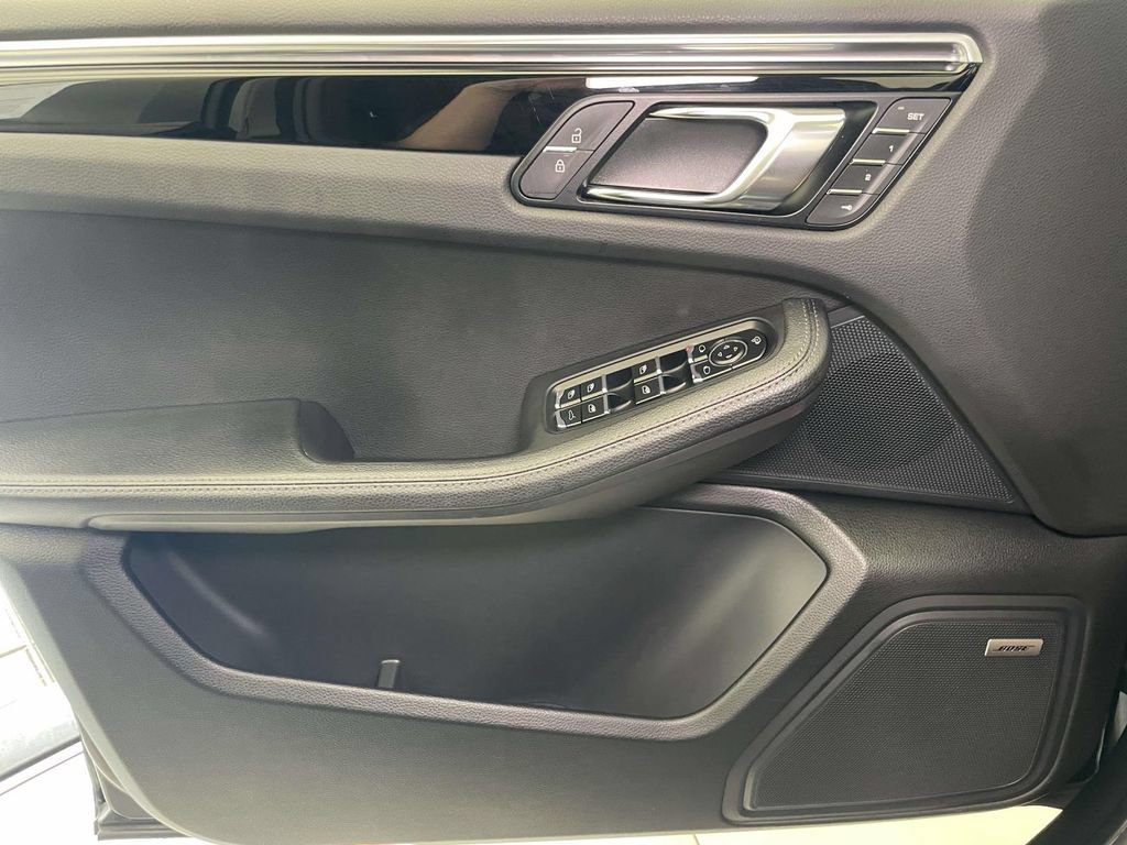 Certified 2023 Porsche Panamera 4 AWD/4WD image 82