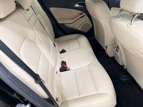 Used 2019 Mercedes-Benz GLA 250 image 26