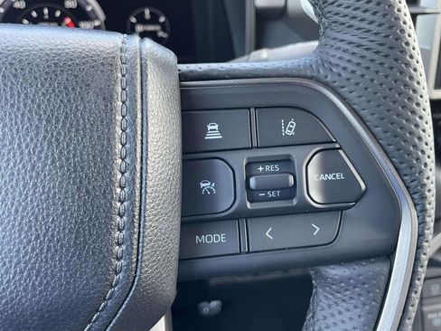New 2026 Toyota Tundra Limited AWD/4WD image 32