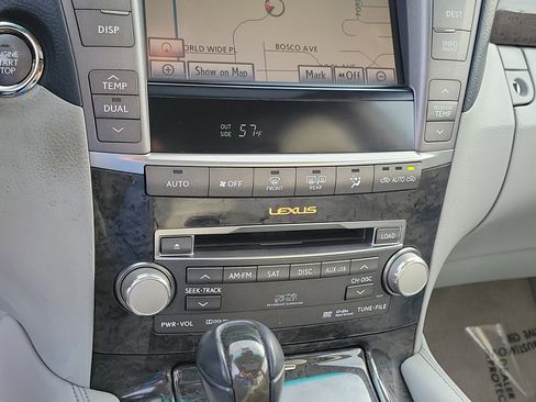 Used 2011 Lexus LS 460 AWD w/ Luxury Value Edition image 27