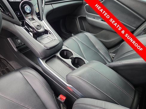 Used 2025 Acura RDX SH-AWD image 25