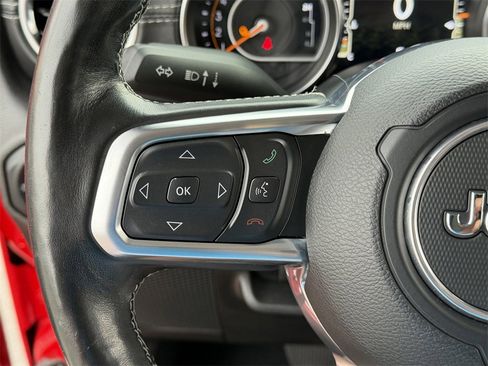 Used 2020 Jeep Gladiator Overland image 11