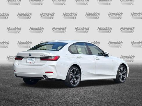 Used 2023 BMW 330i Sedan w/ Premium Package RWD image 5