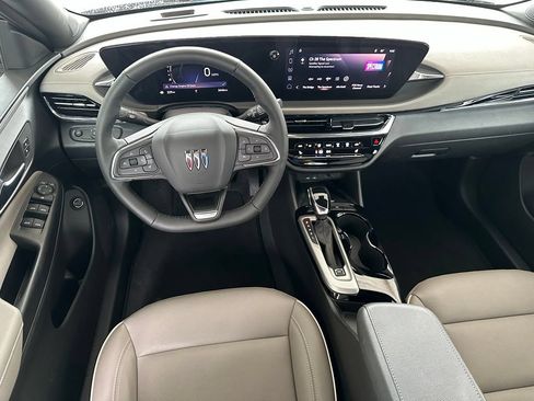 Used 2025 Buick Envista Avenir FWD image 16