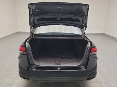 Used 2025 Nissan Versa SV FWD image 29