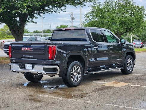 Used 2022 GMC Sierra 1500 SLT AWD/4WD image 5