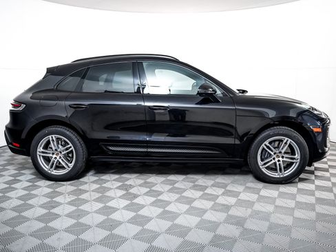 Certified 2025 Porsche Macan image 9