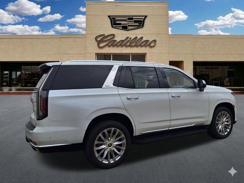 Used 2023 Cadillac Escalade Premium Luxury w/ Performance Package AWD/4WD image 4