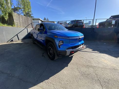 Used 2026 Chevrolet Silverado EV Trail Boss AWD/4WD image 8