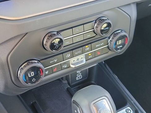 New 2026 Ford Bronco Outer Banks AWD/4WD image 15