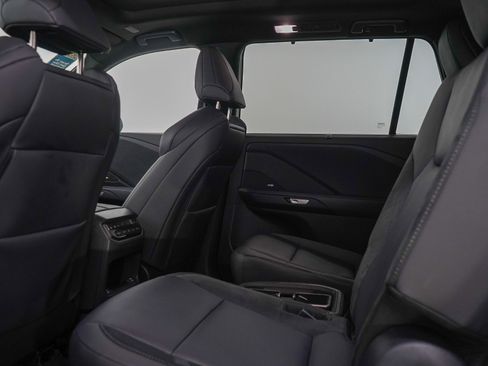 Used 2025 Lexus TX 500h AWD image 21