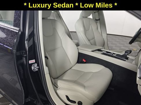 Used 2019 Volvo S60 T5 Momentum FWD image 27