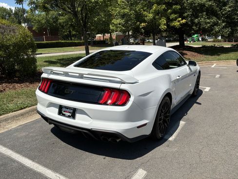 Used 2018 Ford Mustang GT Premium w/ GT Performance Package RWD image 10
