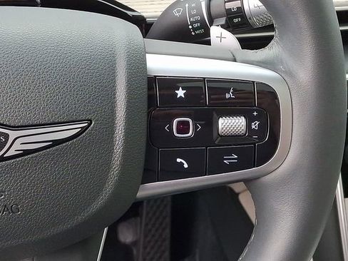 Used 2025 Genesis GV80 2.5T Prestige image 27