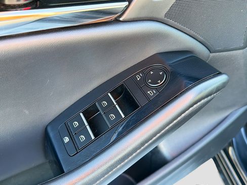 Used 2024 MAZDA MAZDA3 s image 7