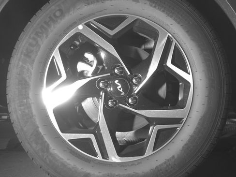 Used 2025 Kia Sportage LX image 15