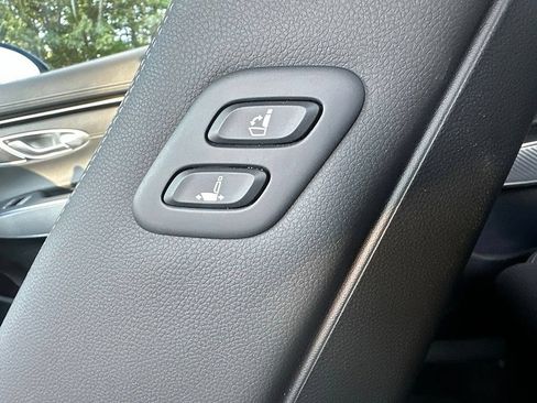 Used 2023 Genesis GV70 2.5T w/ Sport Prestige Package AWD/4WD image 9