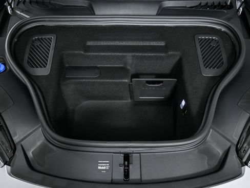 New 2025 Porsche Macan Turbo Electric image 37