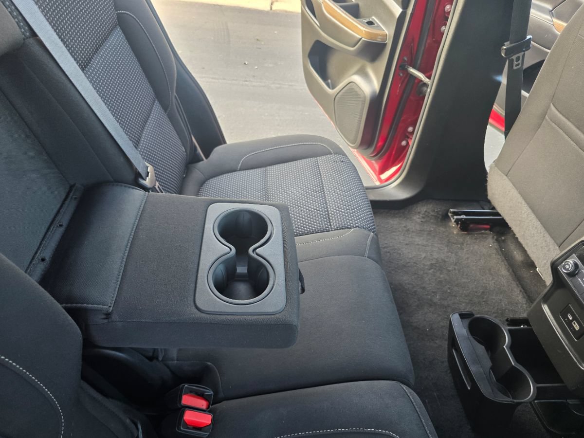 Used 2020 GMC Acadia SLE FWD image 27