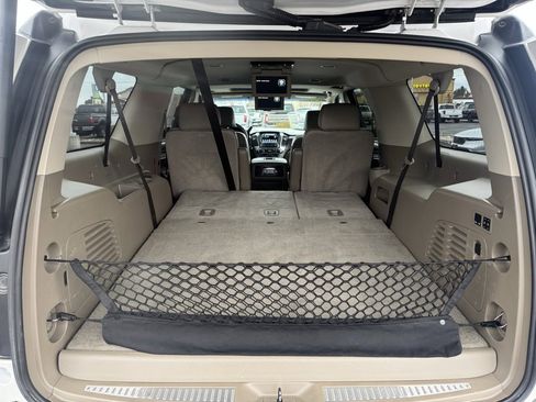 Used 2017 Chevrolet Suburban Premier image 35