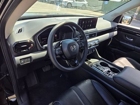New 2026 Honda Pilot EX-L image 8