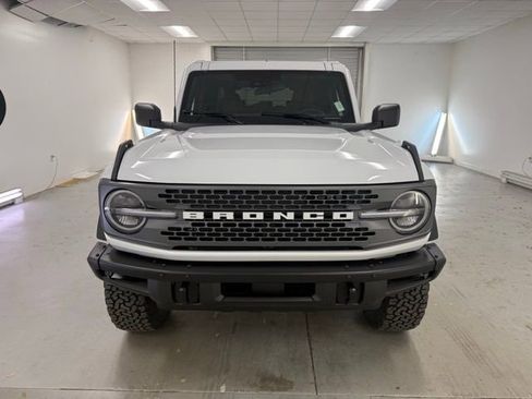 New 2025 Ford Bronco Badlands image 2
