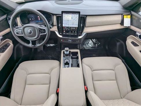 Used 2026 Volvo XC90 T8 Plus w/ Protection Package Premier image 16